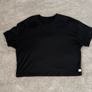 Vuori Black Cropped T-Shirt